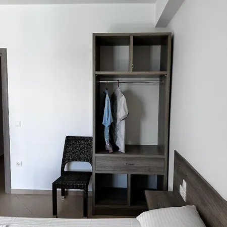 Marysrooms * Himare