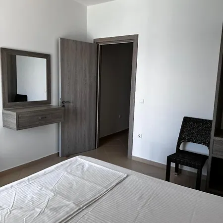 Marysrooms Apartman Himara